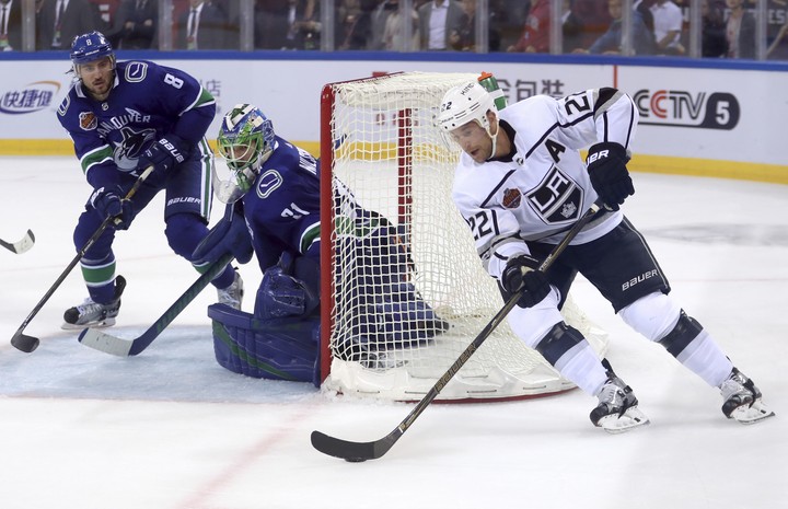 Aj v Pekingu triumf Los Angeles nad Vancouverom